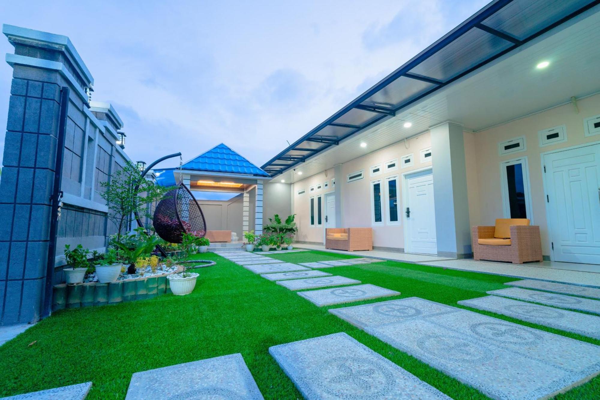 La Geiro Villa Лабуан-Бахо Экстерьер фото